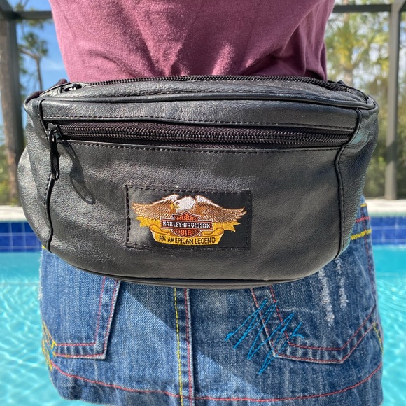 Harley-Davidson Handbags - Vintage Harley-Davidson Fanny Pack!
